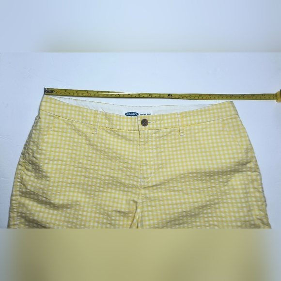 Old Navy Yellow/White Gingham Everyday Shorts Lightweight Cotton 14 - Picture 6 of 8